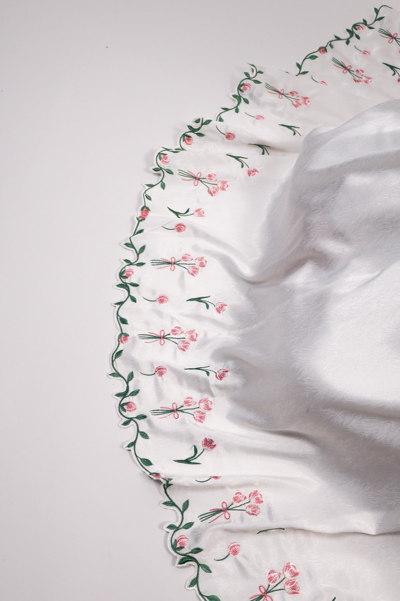 LALÉ Prayer Set - White